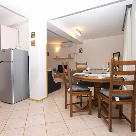 Apartment Fuer 4 Personen Ca 50 Qm In Fazana, Istrien Istrische Riviera Fazana