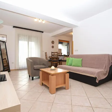 Apartment Fuer 4 Personen Ca 50 Qm In Fazana, Istrien Istrische Riviera Fazana